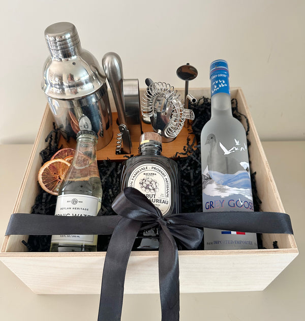 Realtor closing gift vancouver housewarming thank you gift basket box gin cocktail gift box